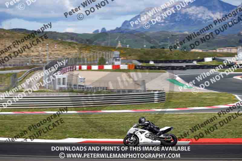 cadwell no limits trackday;cadwell park;cadwell park photographs;cadwell trackday photographs;enduro digital images;event digital images;eventdigitalimages;navarra;no limits trackdays;peter wileman photography;racing digital images;trackday digital images;trackday photos